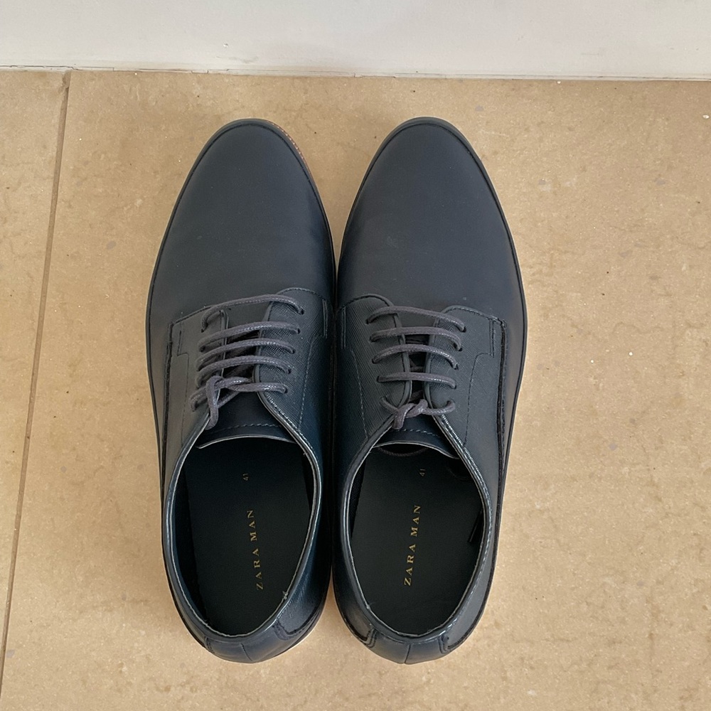 Leather shoes